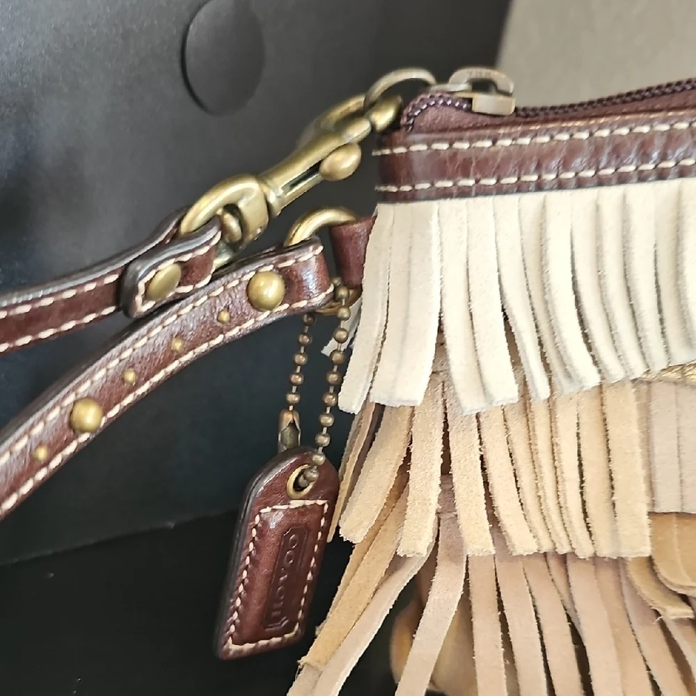 Coach Vintage 9155 Suede Fringe Wristlet Like New
